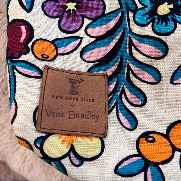 Vera Bradley New Hope Girl Limited Edition Hobo Bag Purse - Picture 3 of 8